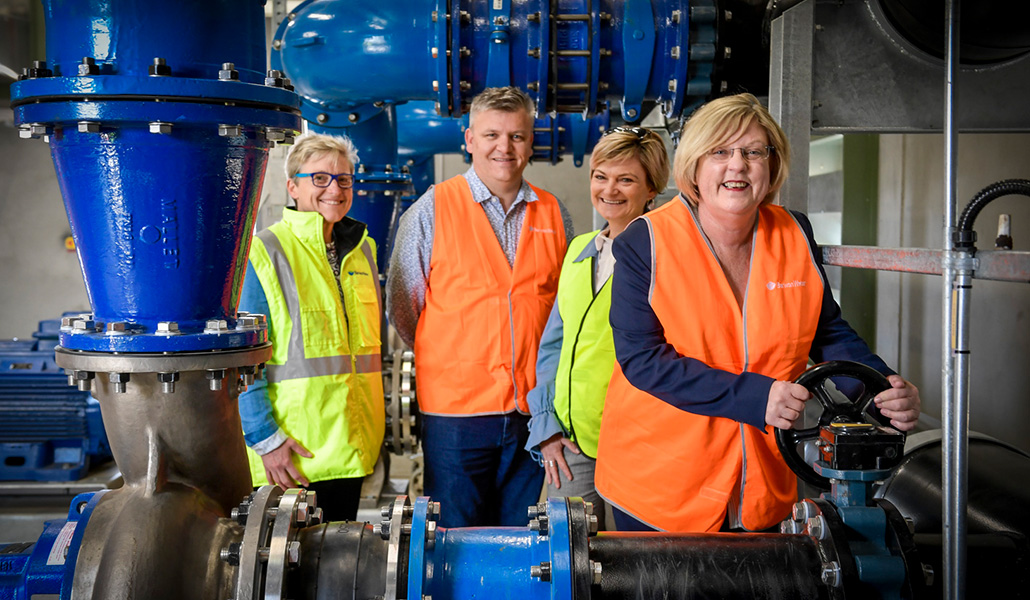 Barwon Water Managing Director Tracey Slatter, Member for South Barwon Darren Cheeseman, Barwon Water Chair Jo Plummer and Minister for Water The Hon Lisa Neville MP at the new Lovely Banks pump station.