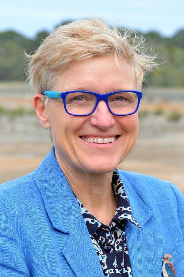 Tracey Slatter